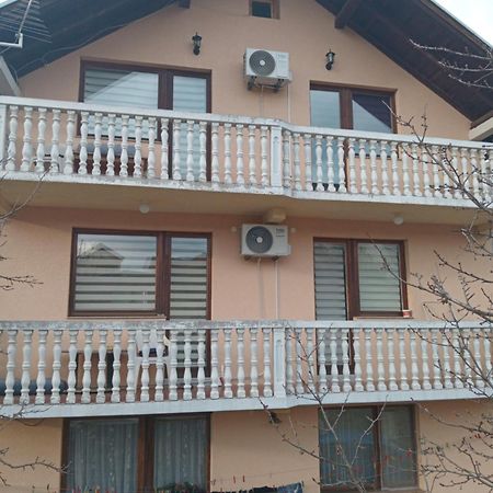 Guesthouse Behar Hotonj Εξωτερικό φωτογραφία