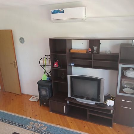 Guesthouse Behar Hotonj Εξωτερικό φωτογραφία