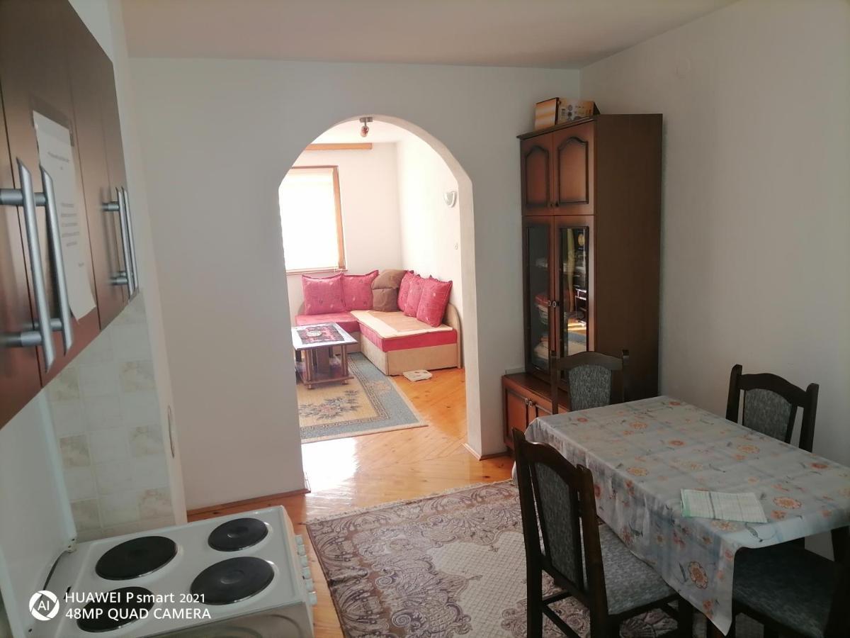 Guesthouse Behar Hotonj Εξωτερικό φωτογραφία