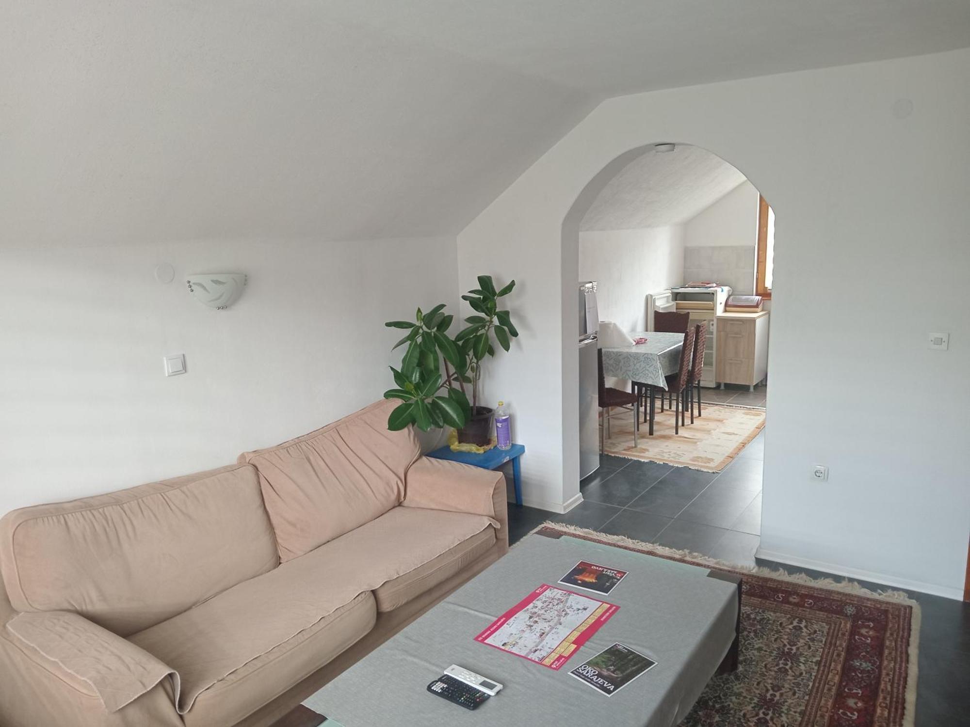 Guesthouse Behar Hotonj Εξωτερικό φωτογραφία